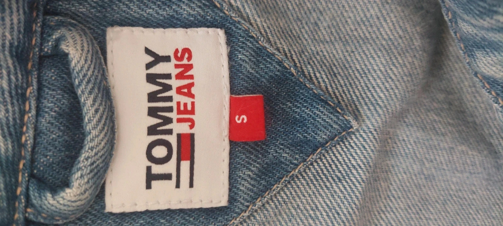 Veste en jean Tommy Jeans à motif psychédélique - Taille S – photo 7